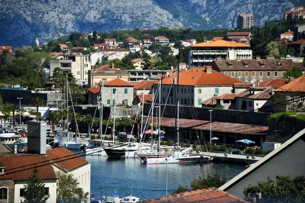 Nature Bay Apartment Kotor Bagian luar foto